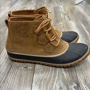 Sorel "Out N About" Waterproof Duck Boot Leather/Rubber